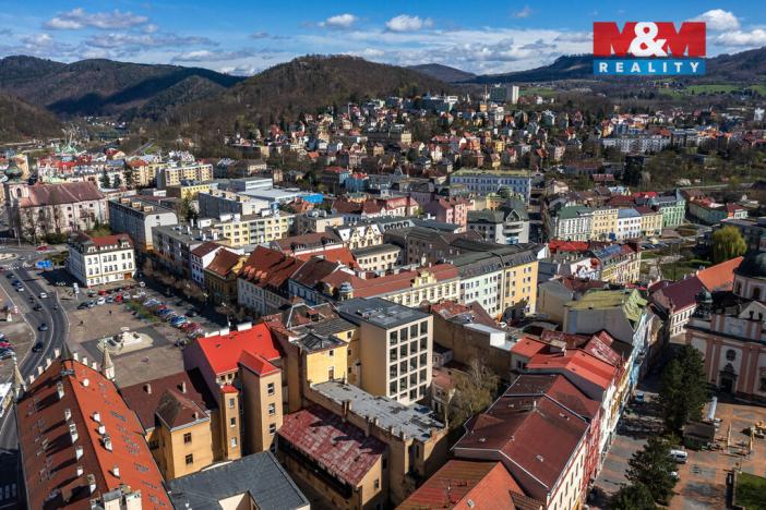 Pronájem bytu 1+kk, Děčín - Děčín I-Děčín, Masarykovo nám., 35 m2