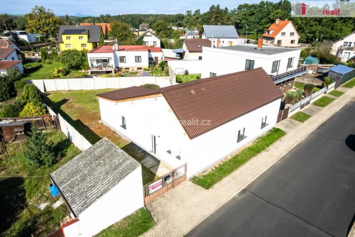 Prodej rodinného domu, Vědomice, Vetelská, 460 m2