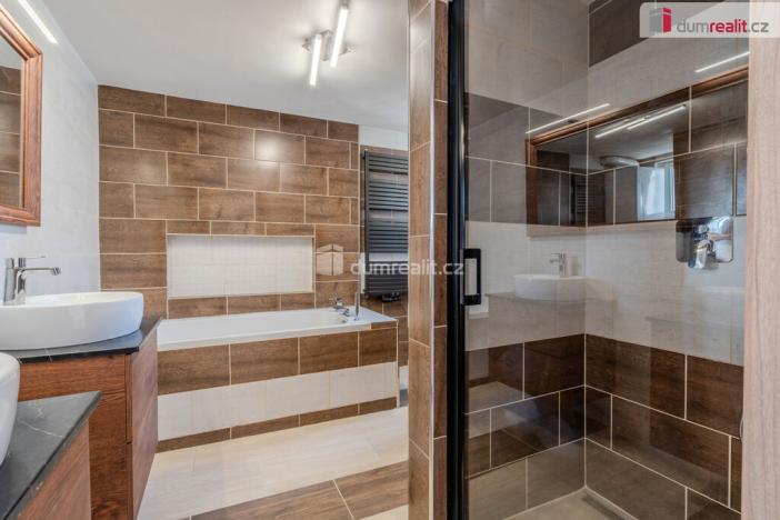 Prodej rodinného domu, Vědomice, Vetelská, 460 m2