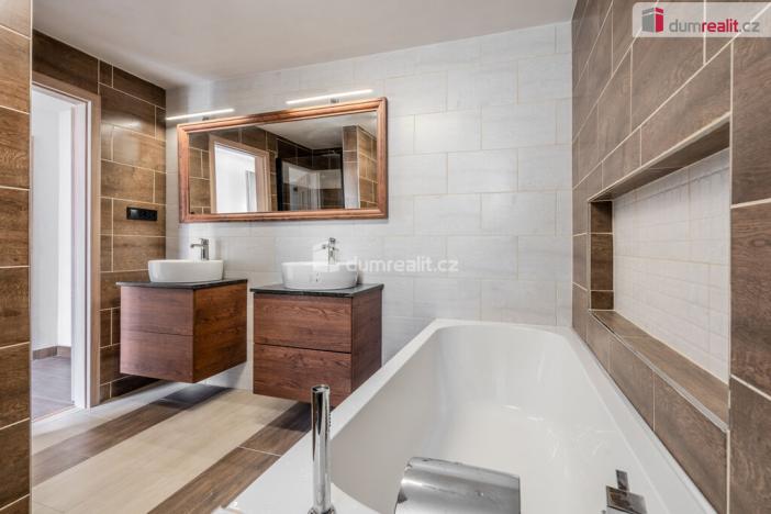 Prodej rodinného domu, Vědomice, Vetelská, 460 m2