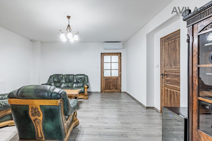 Prodej vícegeneračního domu, Benešov, Masarykovo náměstí, 256 m2