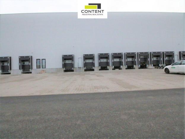 Pronájem výrobních prostor, Kozomín, 8204 m2