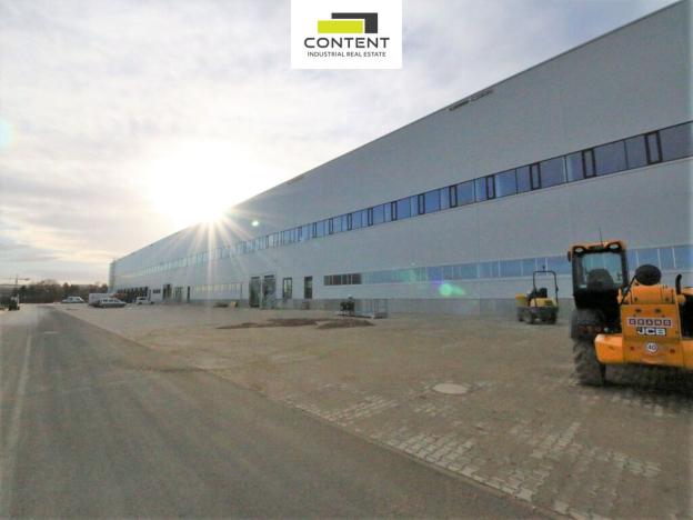 Pronájem výrobních prostor, Kozomín, 8204 m2