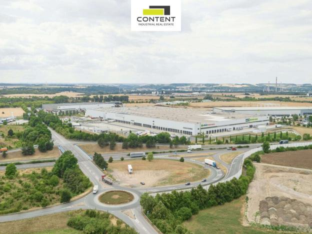 Pronájem výrobních prostor, Kozomín, 8204 m2