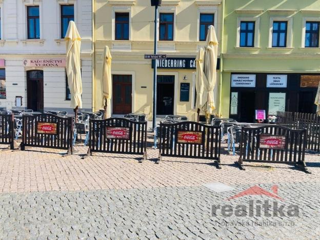 Pronájem restaurace, Opava - Město, Dolní náměstí, 150 m2