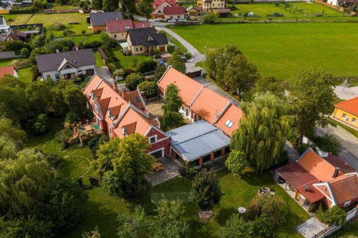 Prodej historického objektu, Domanín, 717 m2