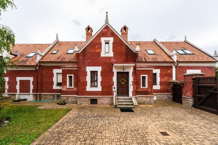 Prodej historického objektu, Domanín, 717 m2