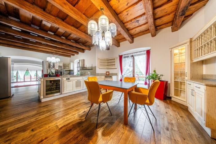 Prodej historického objektu, Domanín, 717 m2