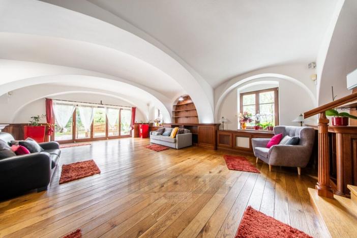 Prodej historického objektu, Domanín, 717 m2