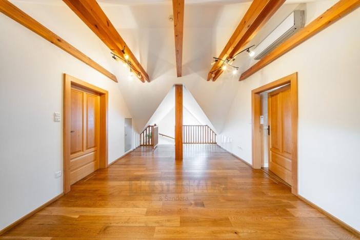 Prodej historického objektu, Domanín, 717 m2