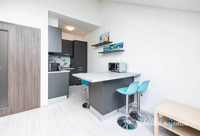 Pronájem bytu 2+kk, Praha - Nové Město, Sokolská, 49 m2