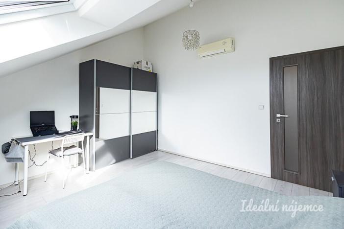 Pronájem bytu 2+kk, Praha - Nové Město, Sokolská, 49 m2