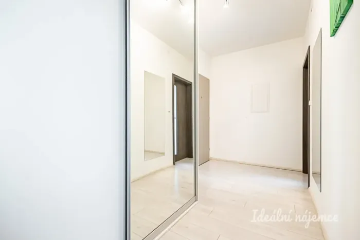 Pronájem bytu 2+kk, Praha - Nové Město, Sokolská, 49 m2