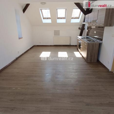 Pronájem bytu 2+1, Česká Kamenice, Lipová, 58 m2