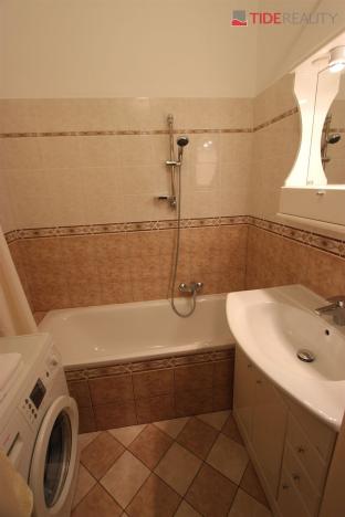 Pronájem bytu 2+1, Praha - Nové Město, Dřevná, 80 m2