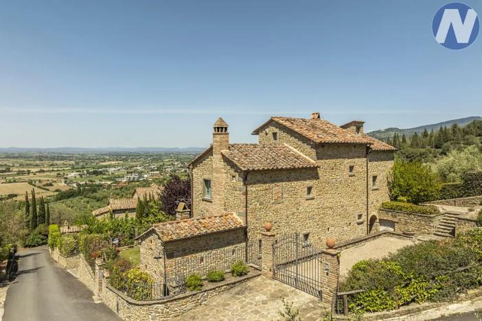 Prodej vily, Cortona, Itálie, 350 m2
