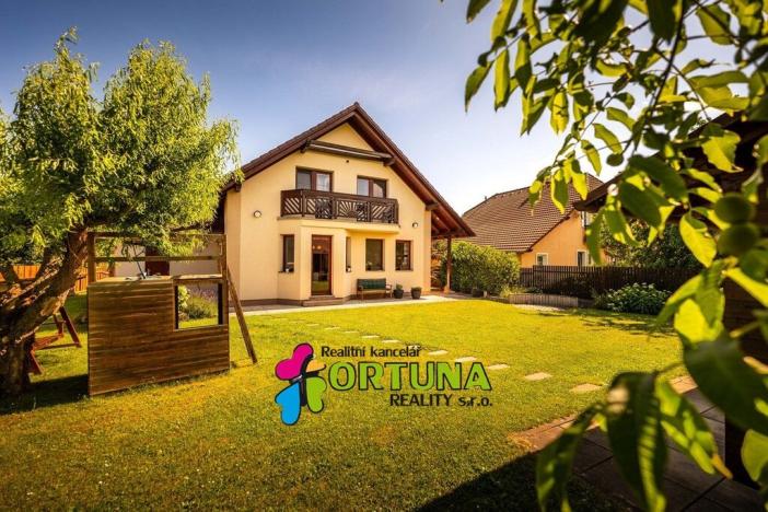 Prodej rodinného domu, Úsilné, 159 m2