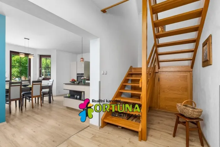 Prodej rodinného domu, Úsilné, 159 m2