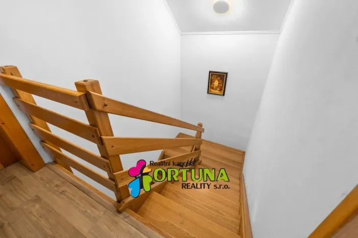 Prodej rodinného domu, Úsilné, 159 m2