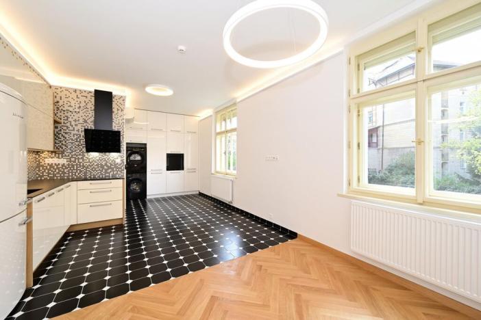 Pronájem bytu 3+kk, Praha - Smíchov, Na Březince, 99 m2