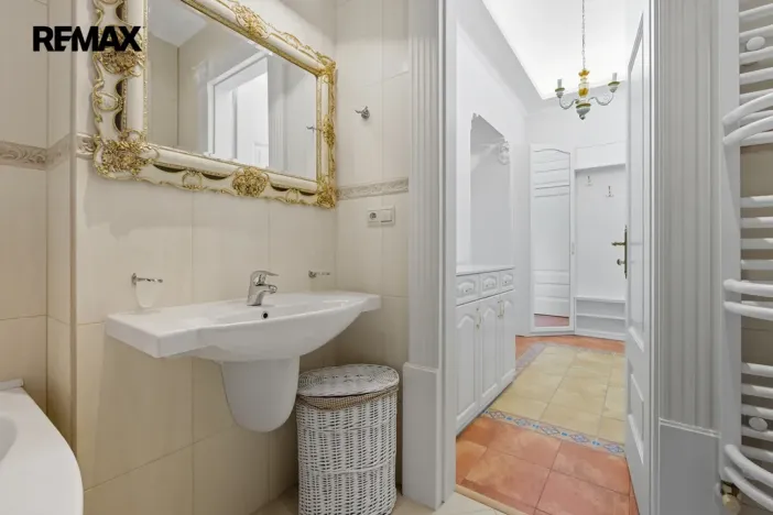 Prodej bytu 2+kk, Karlovy Vary, Ondřejská, 97 m2