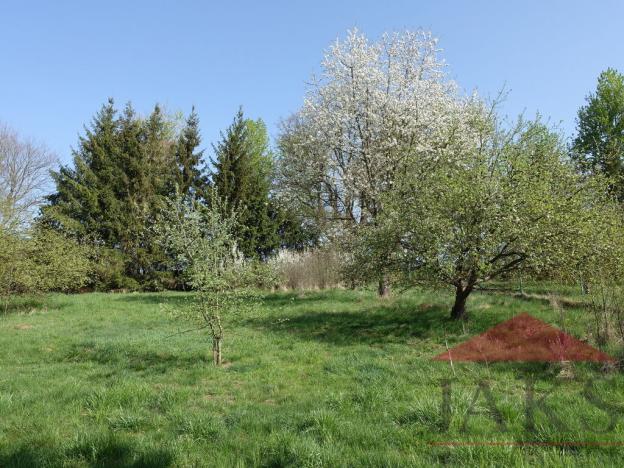 Pronájem zahrady, Hrádek, 2267 m2