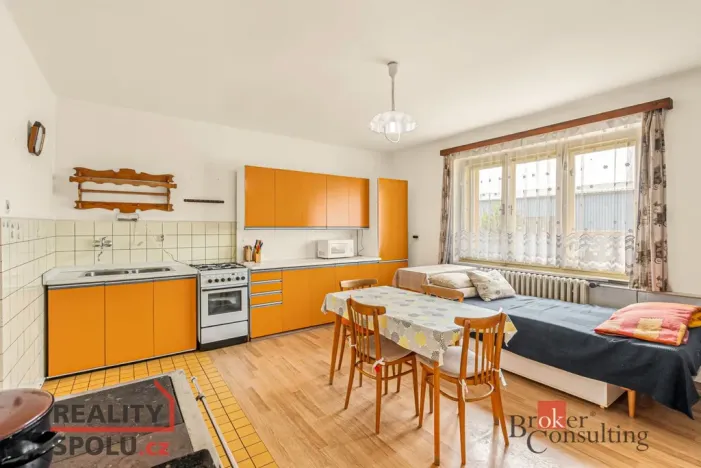 Prodej rodinného domu, Psáře, 250 m2