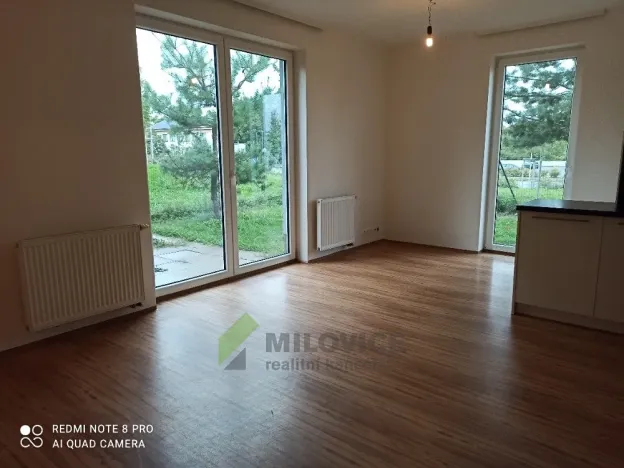 Prodej bytu 3+kk, Milovice, Armádní, 61 m2