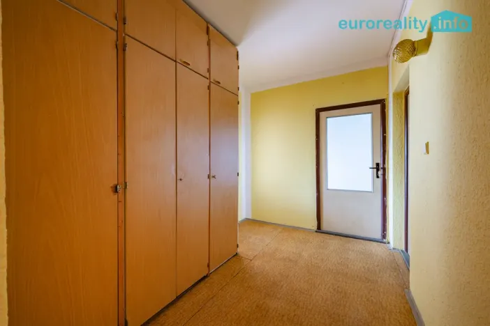 Prodej bytu 3+1, Rotava, Sídliště, 75 m2