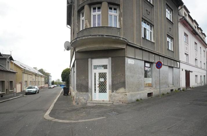 Pronájem obchodního prostoru, Dubí, Bílinská, 100 m2