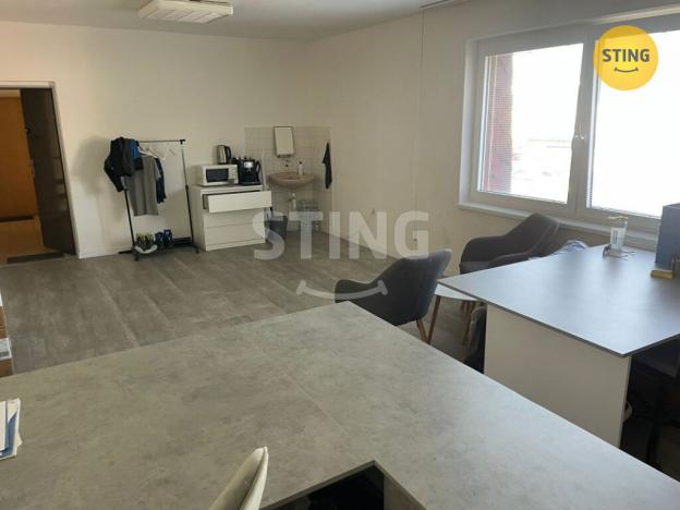 Pronájem kanceláře, Třinec, Jablunkovská, 34 m2