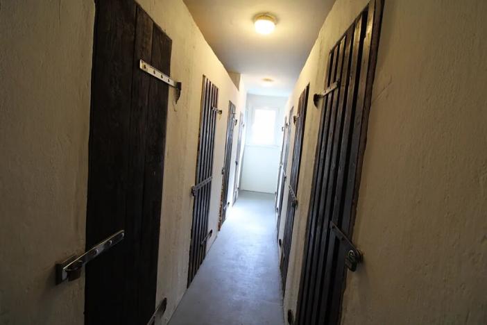 Prodej bytu 2+1, Karlovy Vary, Krymská, 54 m2