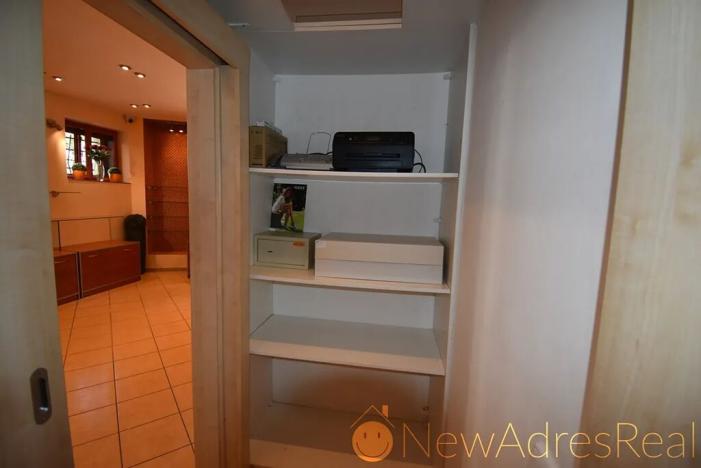 Prodej obchodního prostoru, Karlovy Vary, Zámecký vrch, 28 m2