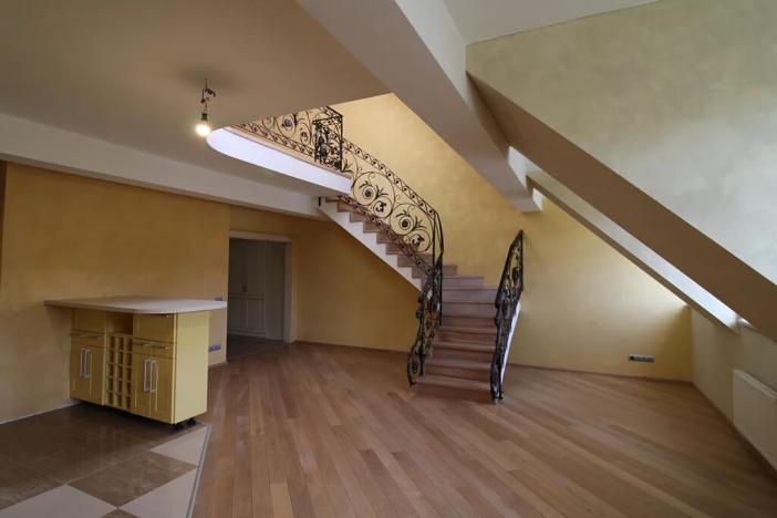 Prodej bytu 4+kk, Karlovy Vary, Pod Jelením skokem, 191 m2