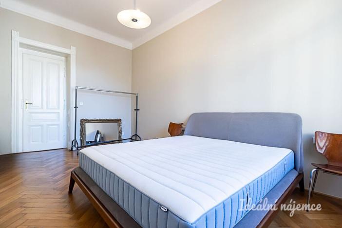 Pronájem bytu 2+1, Praha - Nové Město, Pštrossova, 70 m2