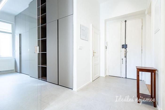 Pronájem bytu 2+1, Praha - Nové Město, Pštrossova, 70 m2