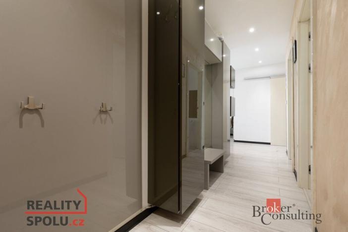 Prodej bytu 3+1, Ostrava - Zábřeh, Hulvácká, 70 m2