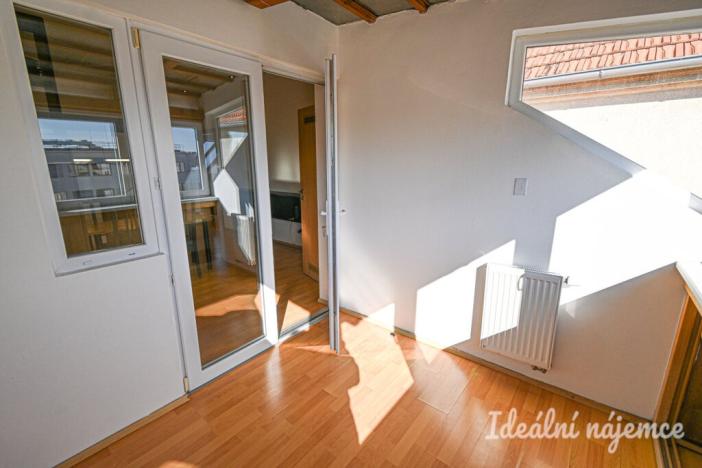 Pronájem bytu 2+1, Brno, Zahradnická, 79 m2