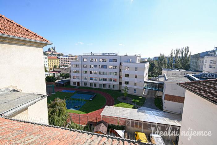 Pronájem bytu 2+1, Brno, Zahradnická, 79 m2