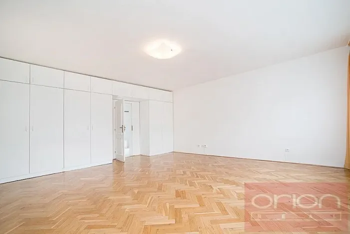 Pronájem rodinného domu, Praha - Břevnov, Slezanů, 350 m2