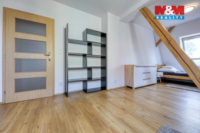 Pronájem bytu 3+1, Plzeň - Jižní Předměstí, Erbenova, 140 m2