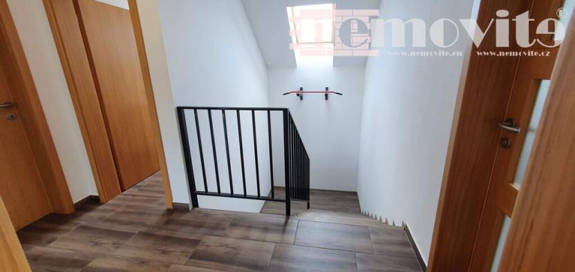 Pronájem rodinného domu, Svinaře, 154 m2