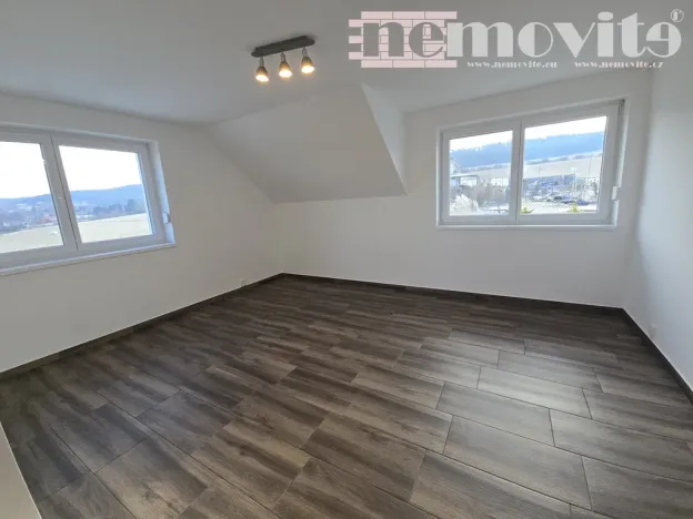 Pronájem rodinného domu, Svinaře, 154 m2