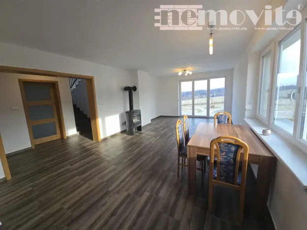 Pronájem rodinného domu, Svinaře, 154 m2