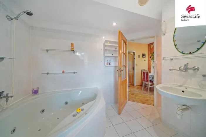 Prodej rodinného domu, Lomnice nad Popelkou, Komenského, 240 m2