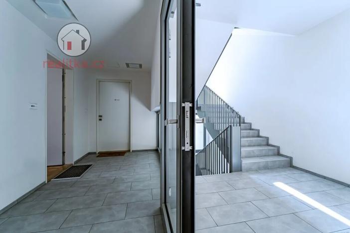 Prodej bytu 2+kk, Praha - Žižkov, Havlíčkovo náměstí, 60 m2