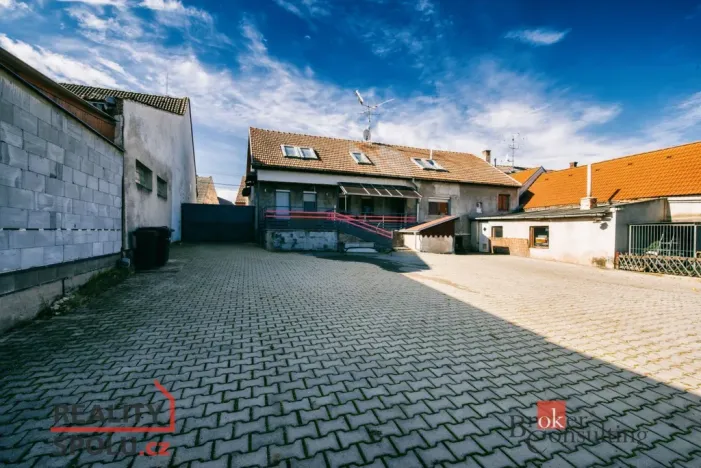 Prodej rodinného domu, Odrovice, 386 m2