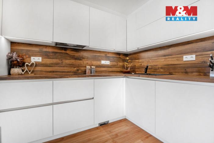 Prodej rodinného domu, Veleň - Mírovice, U Skalky, 229 m2