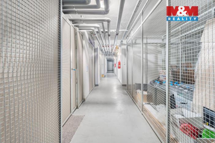 Prodej činžovního domu, Milovice, Topolová, 4261 m2