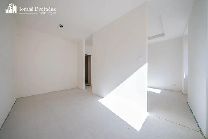 Prodej bytu 2+1, Lomnice, Tišnovská, 43 m2